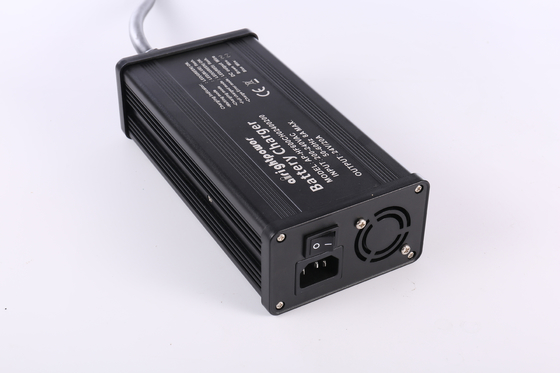 Ładowarka akumulatorów litowych 600 W 60 V Uniwersalna CE FCC ETL Approved